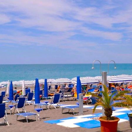 Sporting Club Resort Praia a Mare Buitenkant foto