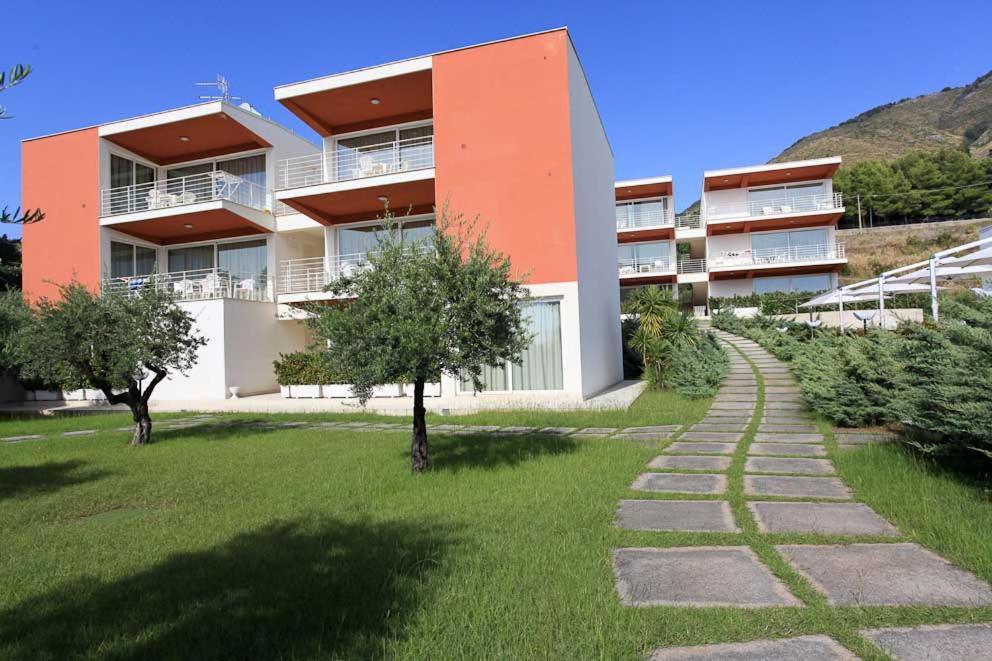 Sporting Club Resort Praia a Mare Buitenkant foto