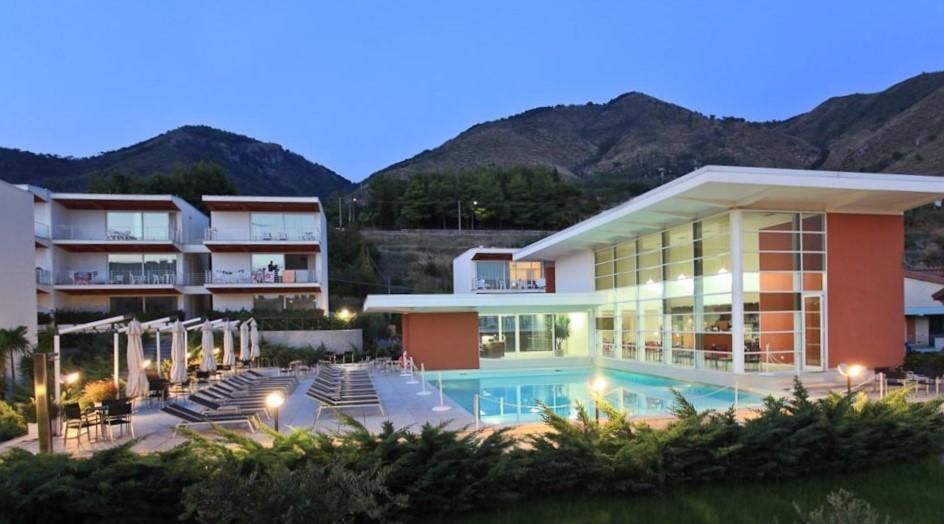 Sporting Club Resort Praia a Mare Buitenkant foto