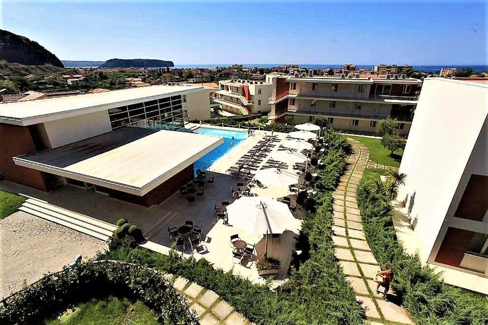 Sporting Club Resort Praia a Mare Buitenkant foto